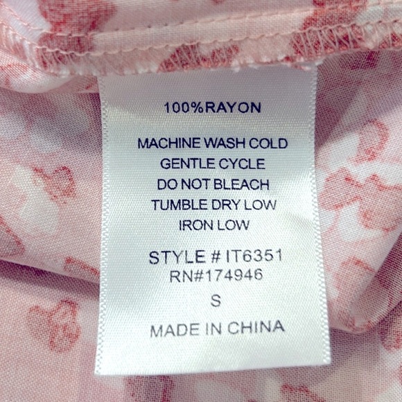 Hailey & Co Embroidered Ruffle Sleeve Baby Doll Top Small - Picture 10 of 10